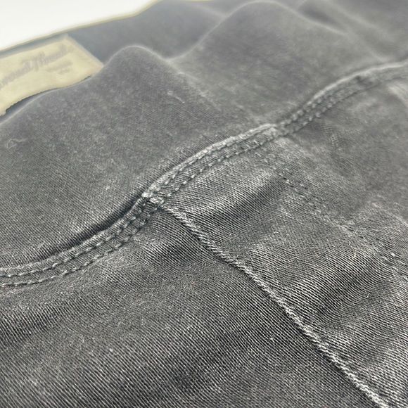 Universal Thread High Rise Distressed Black Denim Jeggings - Picture 7 of 9